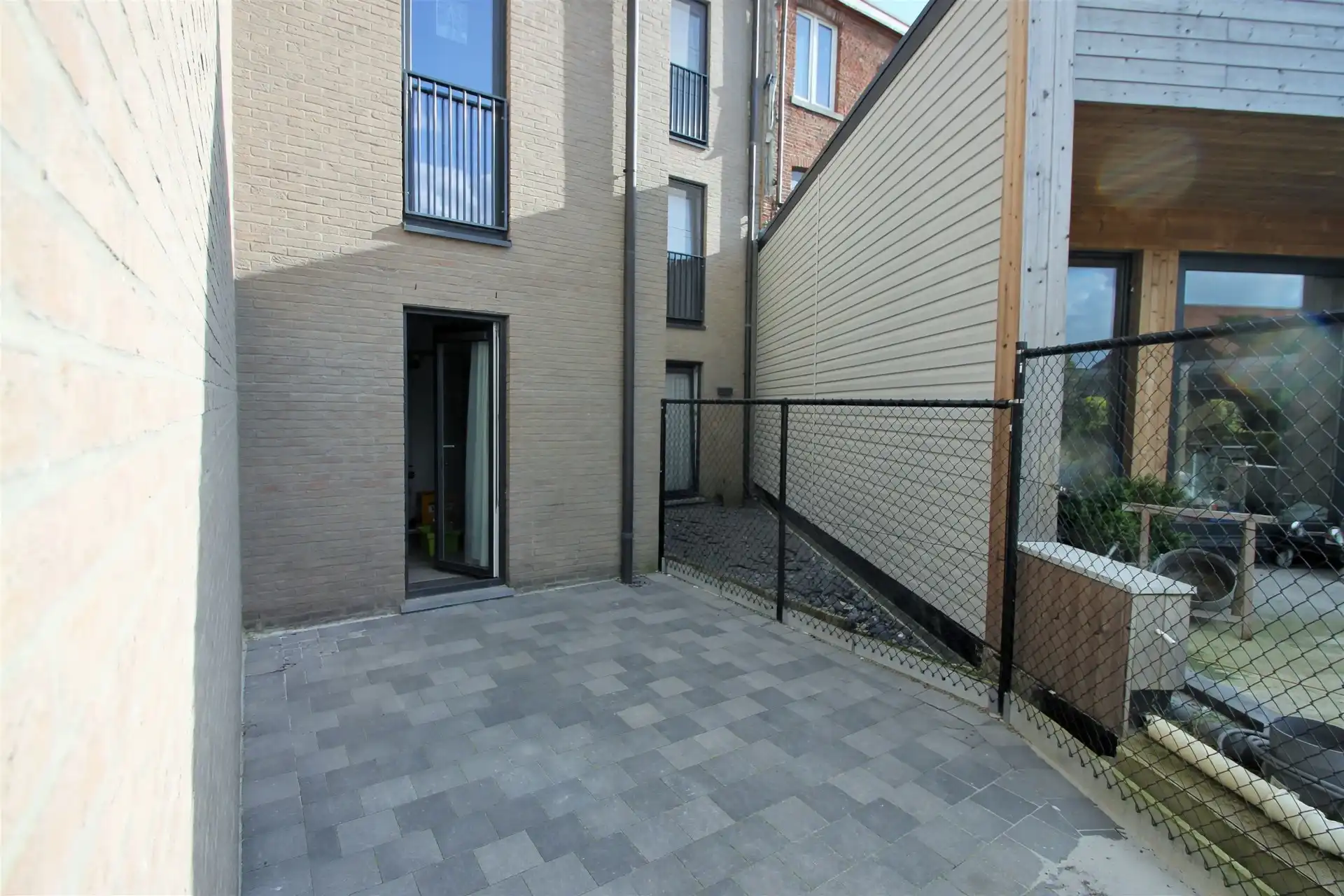 Gelijkvloersappartement met tuin en 2 slaapkamers foto 9