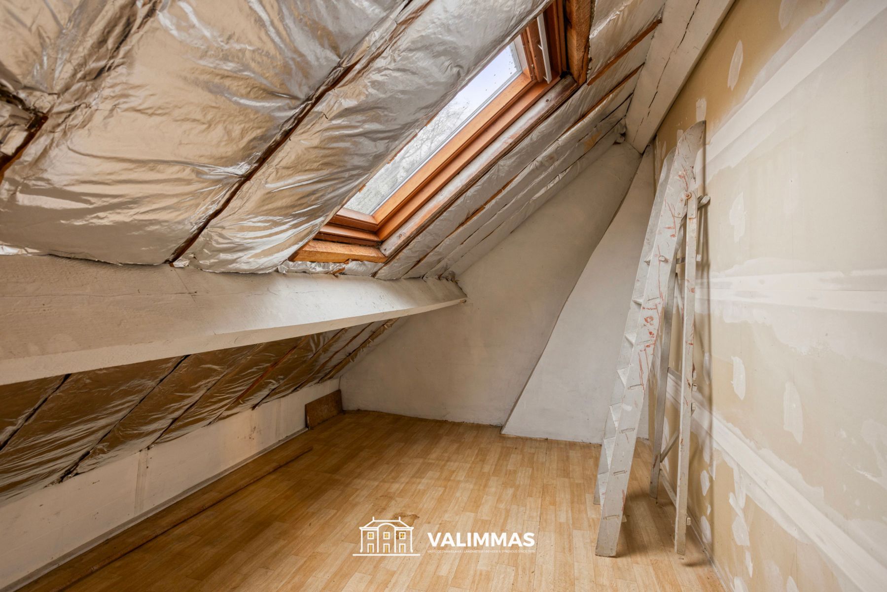 Centraal en toch rustig gelegen woning met tuin en garage... foto 17