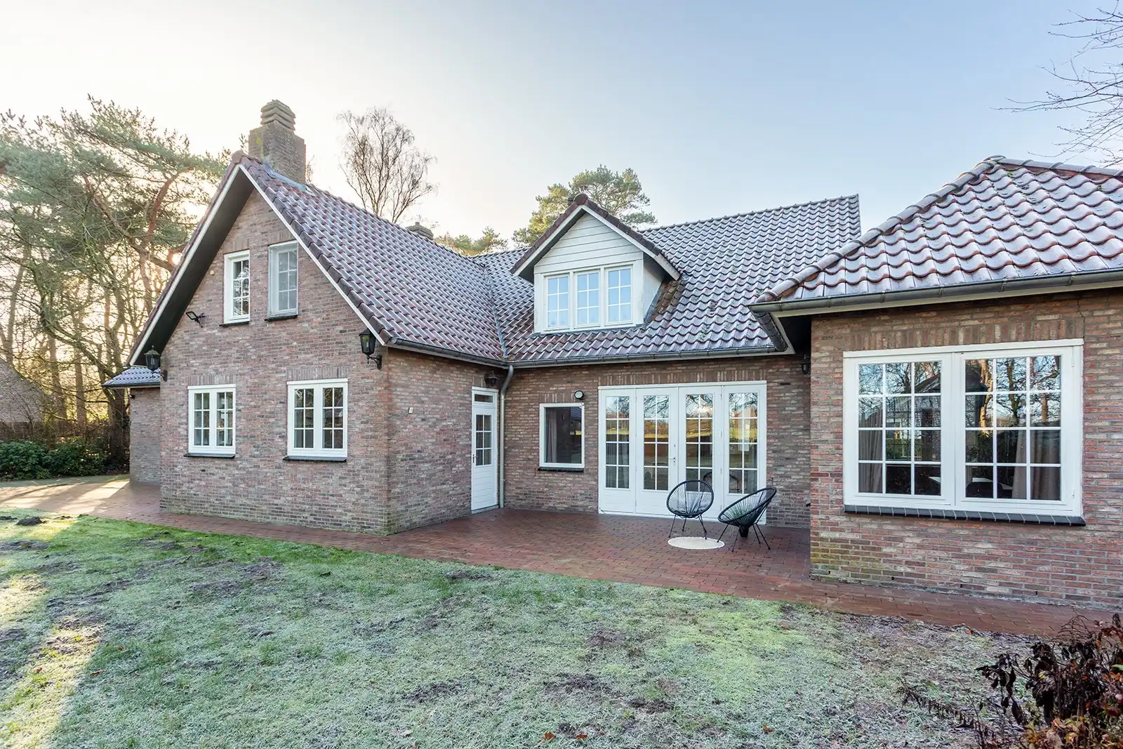 Villa met vergezicht en zwembad in Brasschaat foto 39
