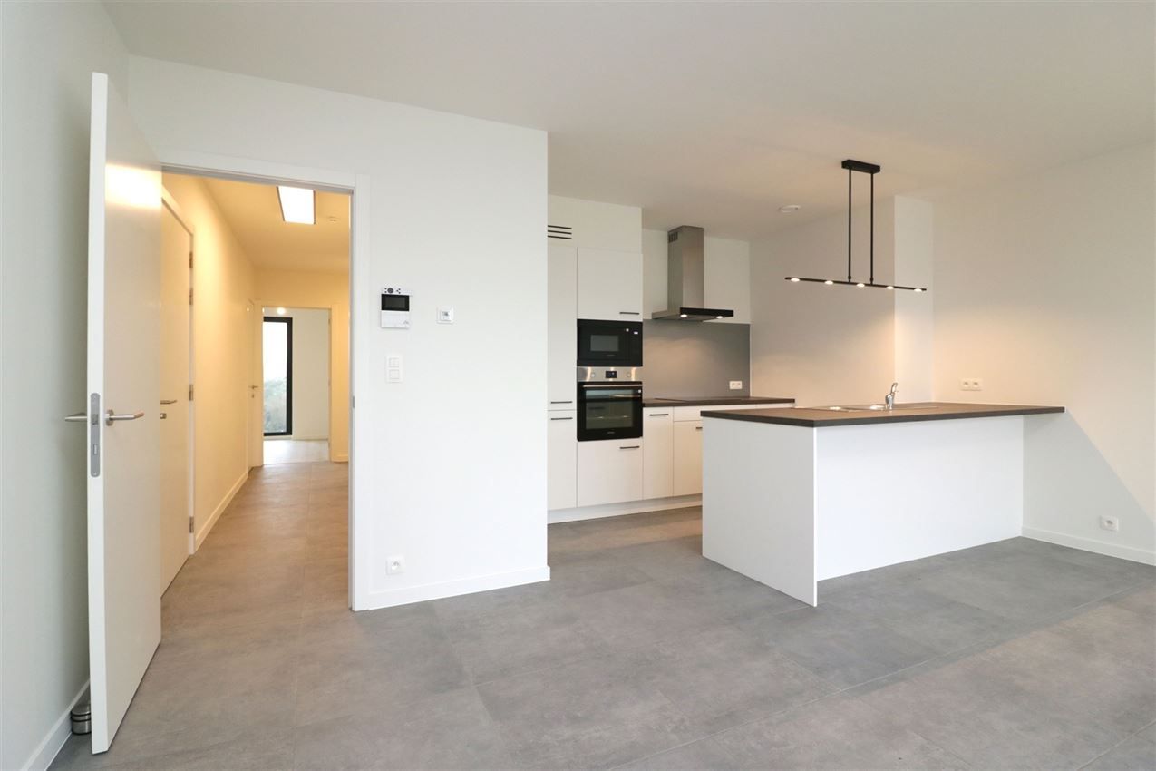 Nieuwbouwapp. met twee slpk, zuidterras op een gunstige ligging foto 14