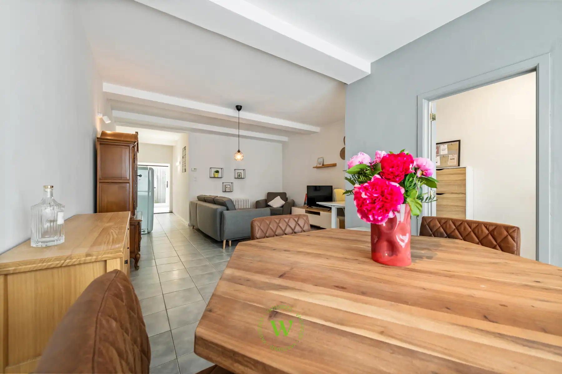 Lichtrijk gelijkvloers appartement met private inkom foto 8