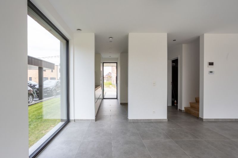 Pas opgeleverde nieuwbouw met garage en zonrijke tuin foto 9
