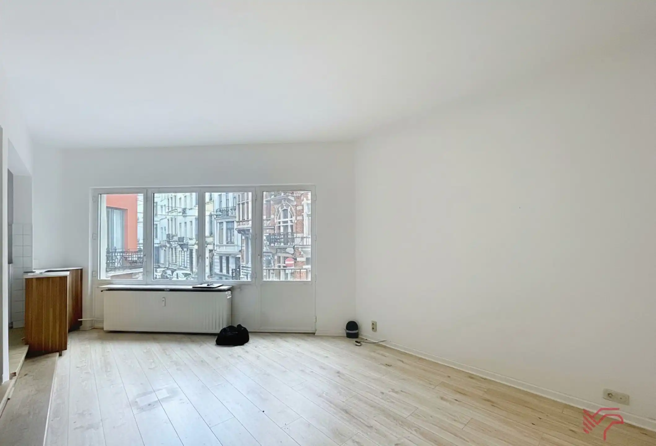 Ruime studio vlak bij Stéphanie foto 3