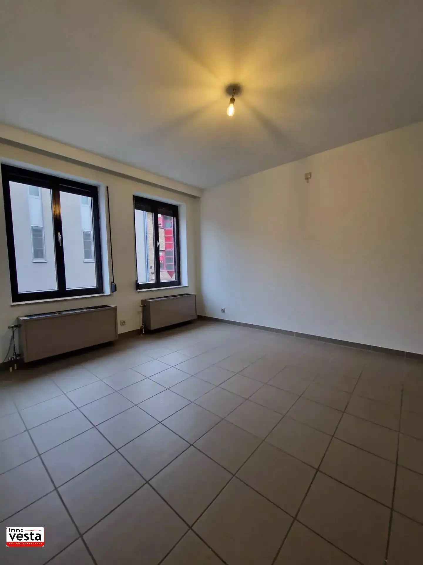 Appartement met 2 slaapkamers in centrum Sint-Truiden foto 5