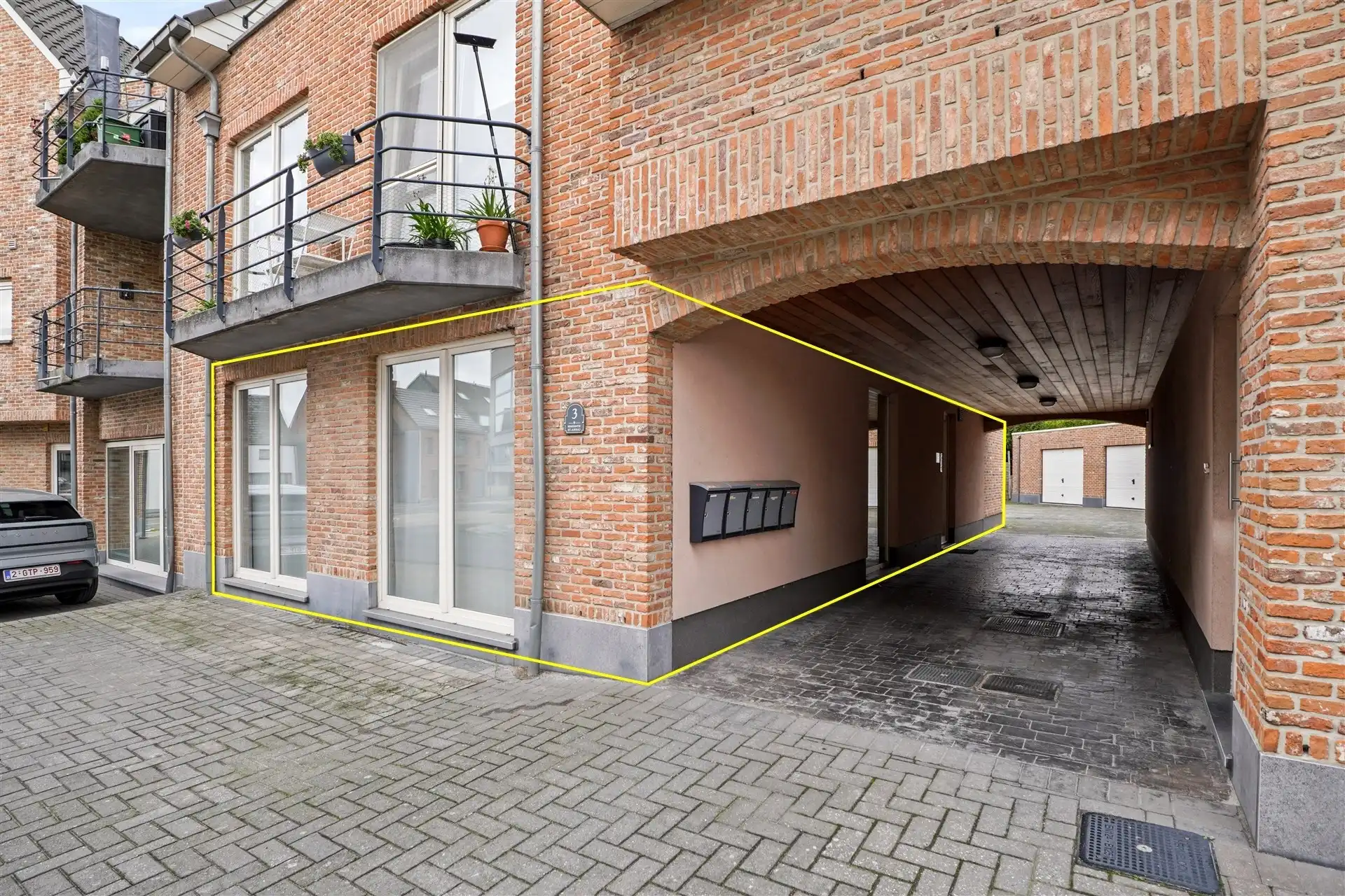 Gelijkvloers appartement met staanplaats, in centrum Berlare. foto 2