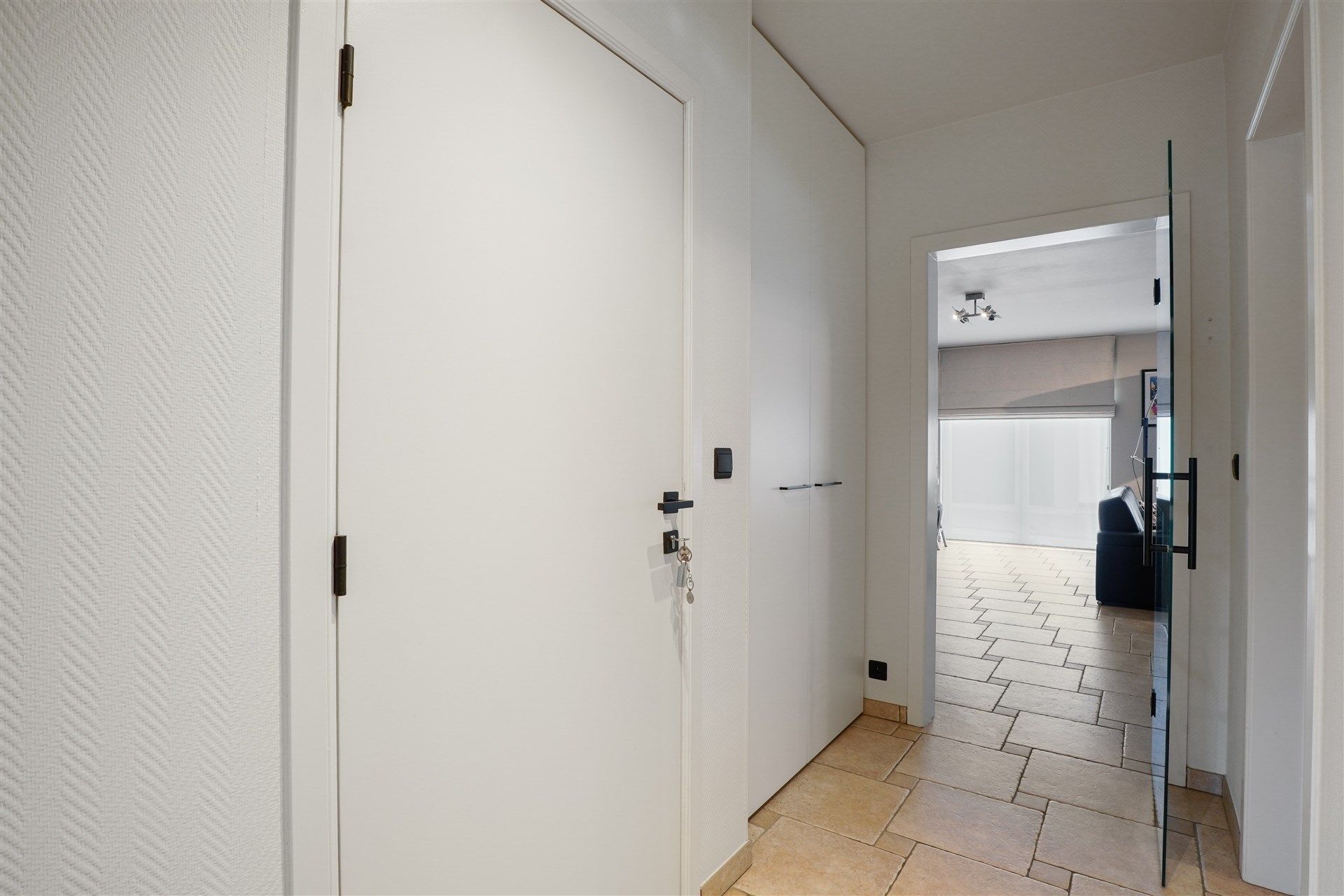 Gelijkvloers appartement met staanplaats, in centrum Berlare. foto 2