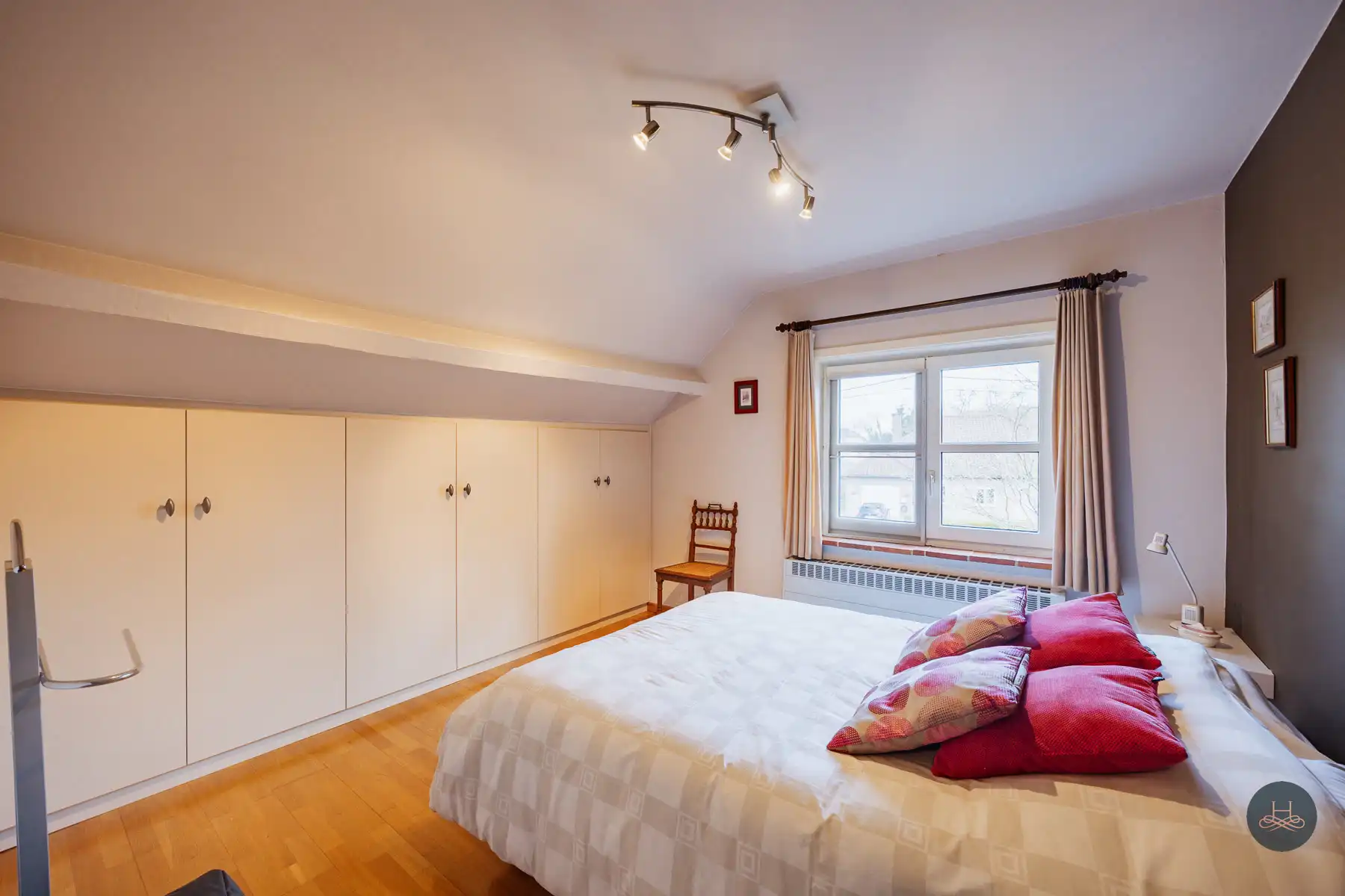 Prachtige vrijstaande villa in rustige omgeving foto 25
