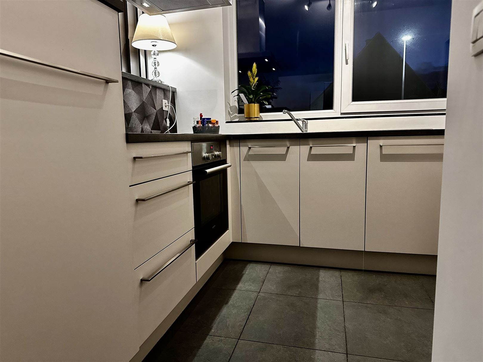 Appartement te huur met 2 slaapkamers te  Leupegem. foto 5