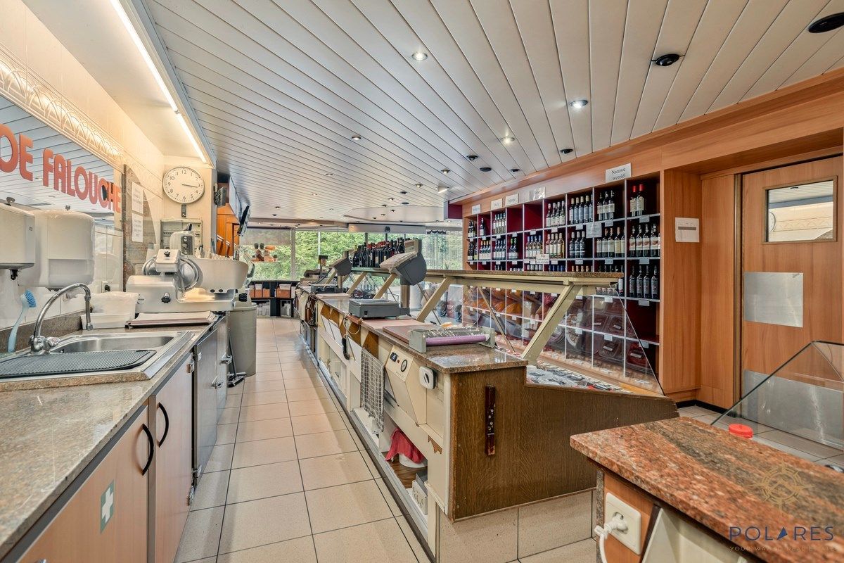 handelspand met ruime woning foto 10