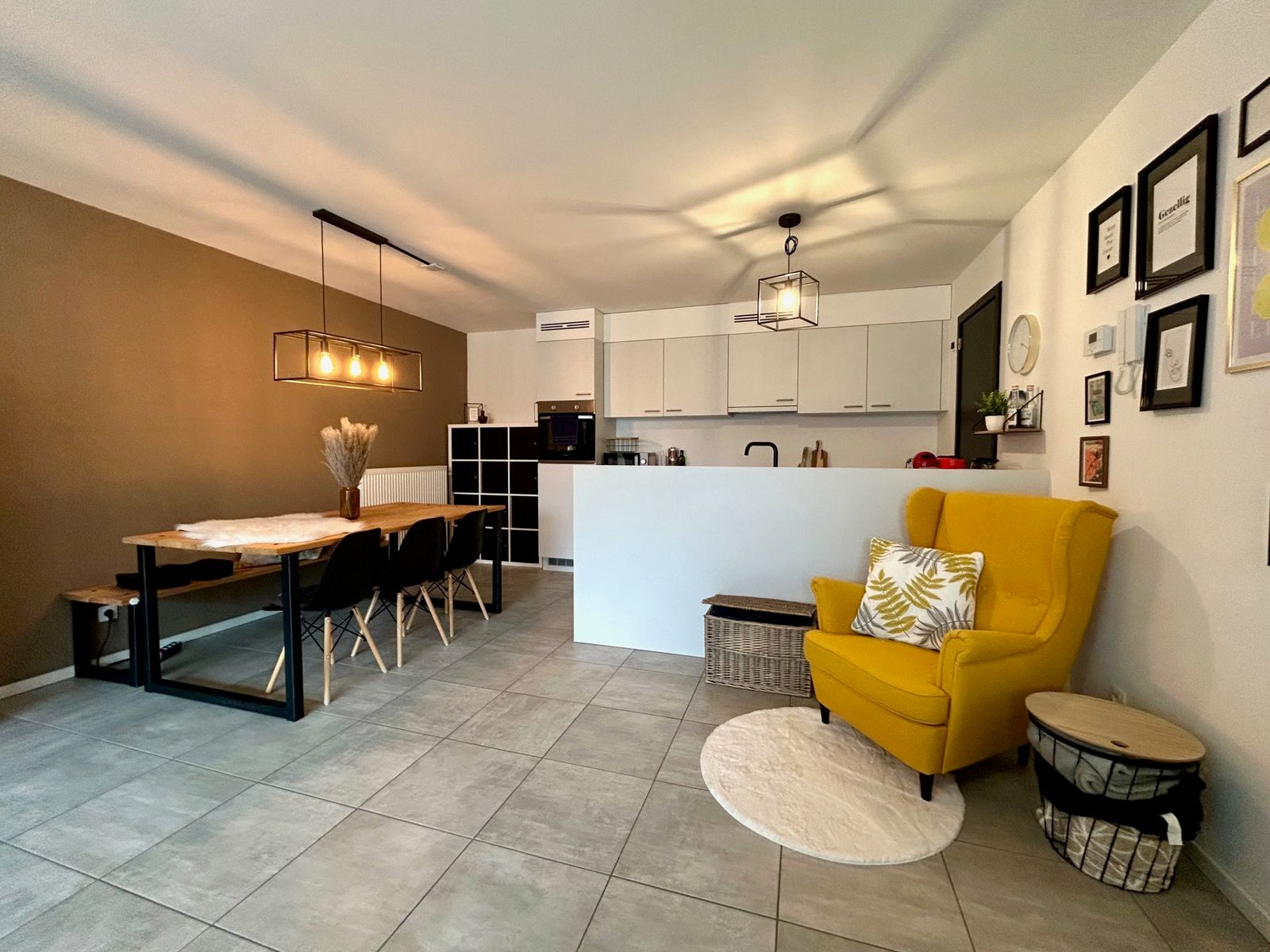Modern appartement met 2 slaapkamers en terras foto 16