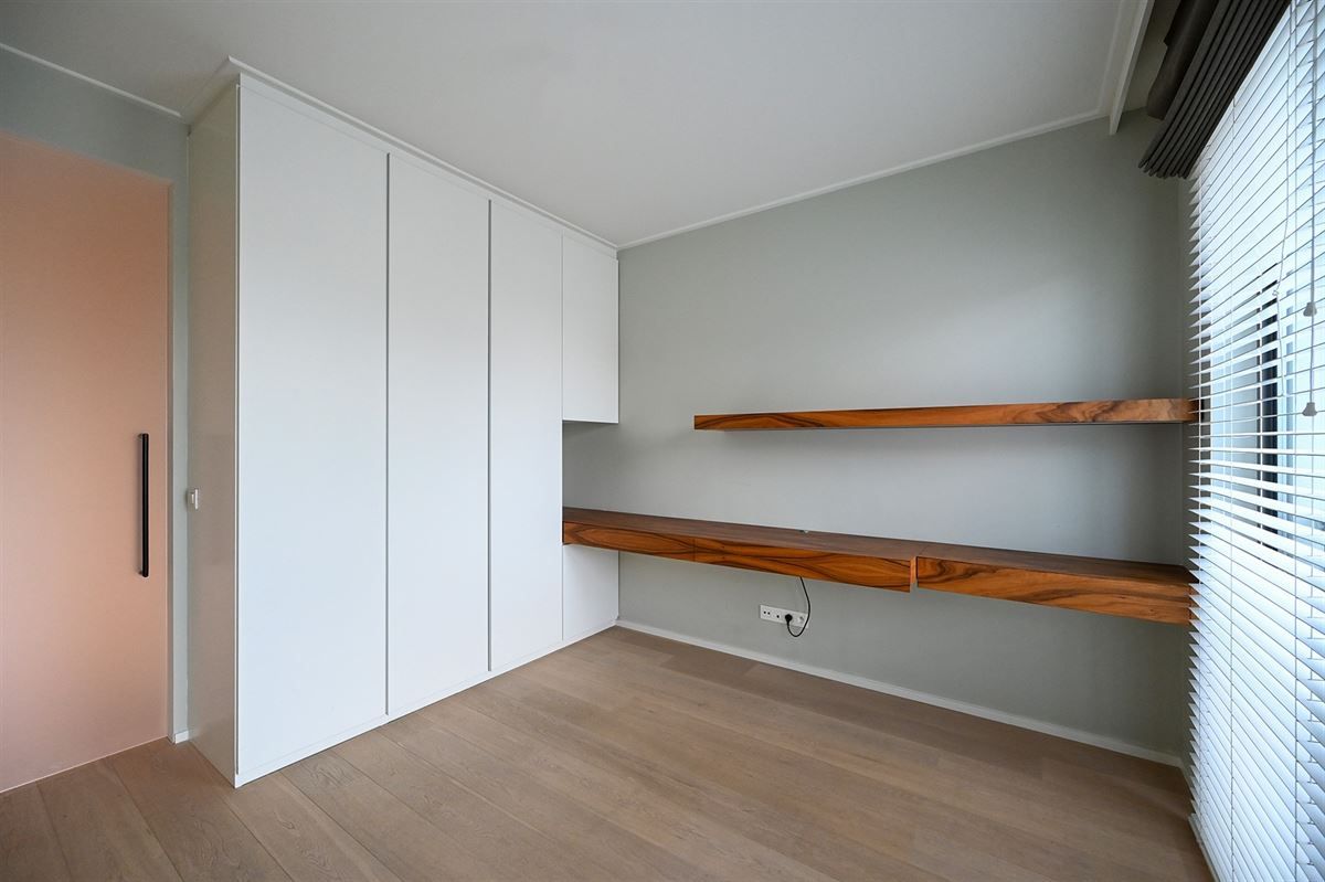 Prachtig appartement met 2 badkamers en ruim terras foto 18