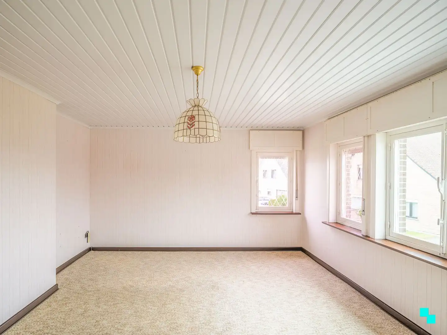 Ruime, te renoveren woning in het mooie Asper foto 13