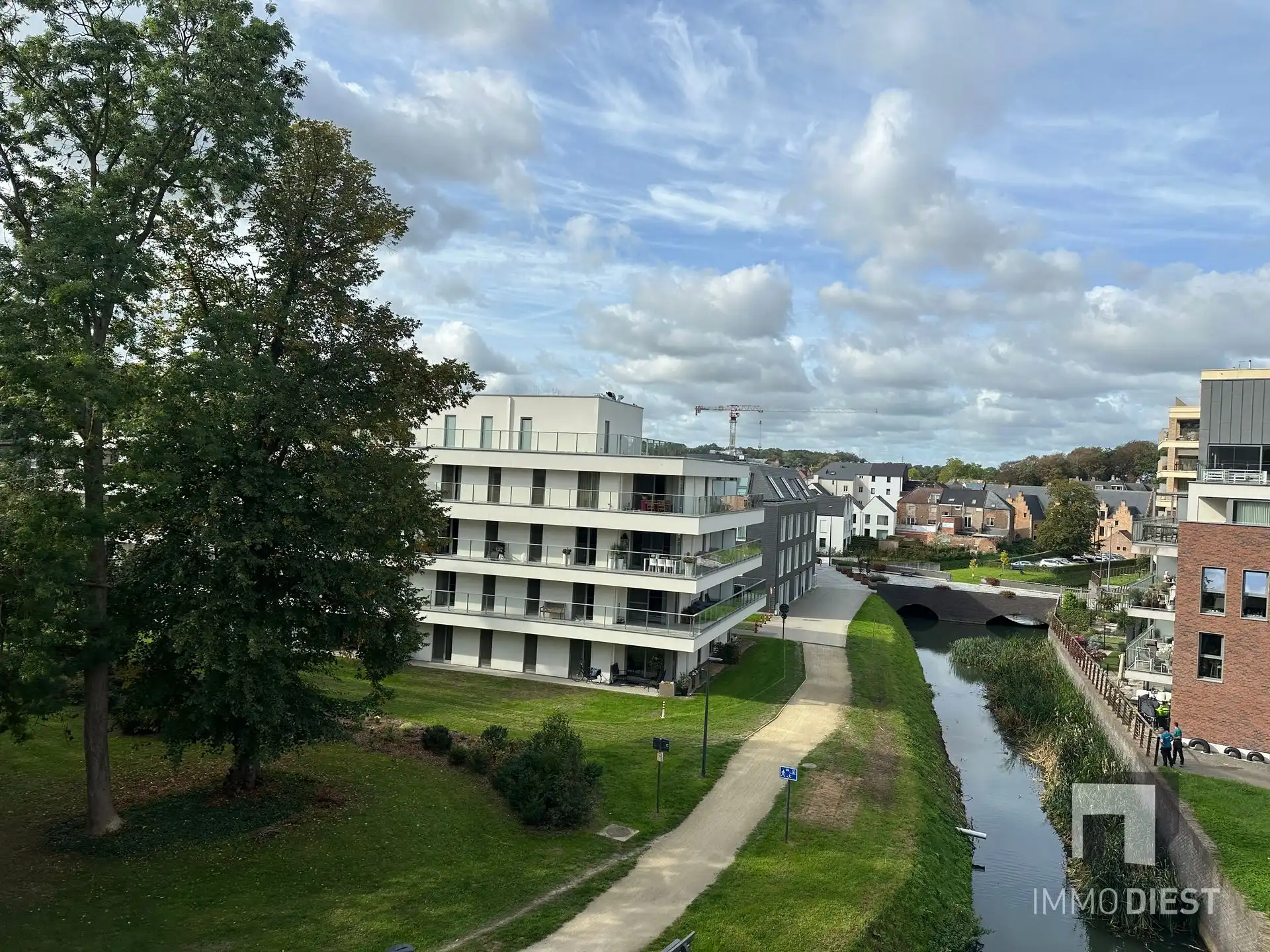 Knappe duplex met zicht op park en Demer - 3 slpks en parking foto 35