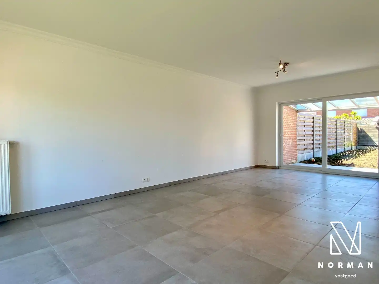 Gerenoveerde woning in Hulste met 3 slaapkamers, ruimte tuin met terras en EPC label A foto 2