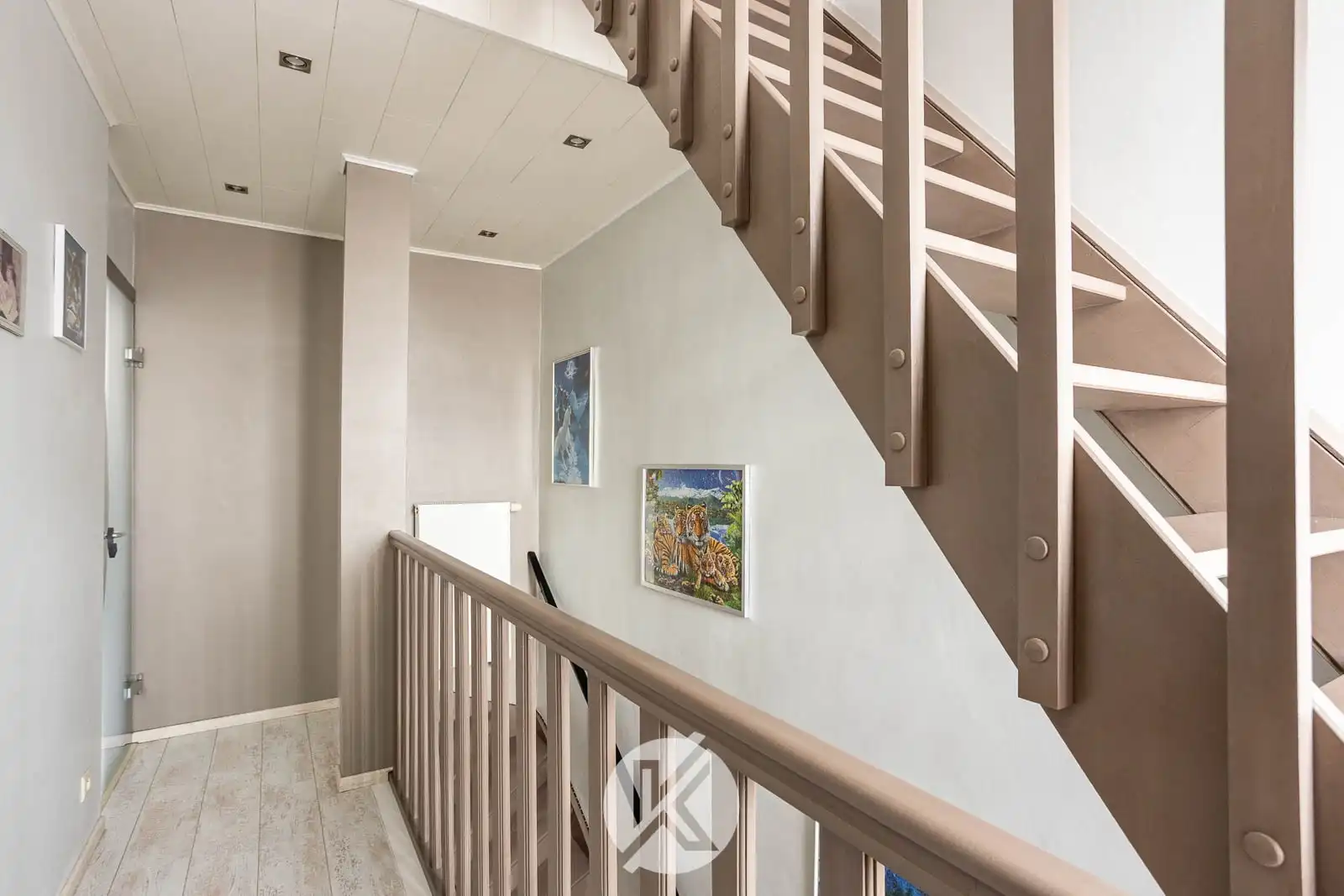 Instapklare rijwoning op gunstige ligging foto 15