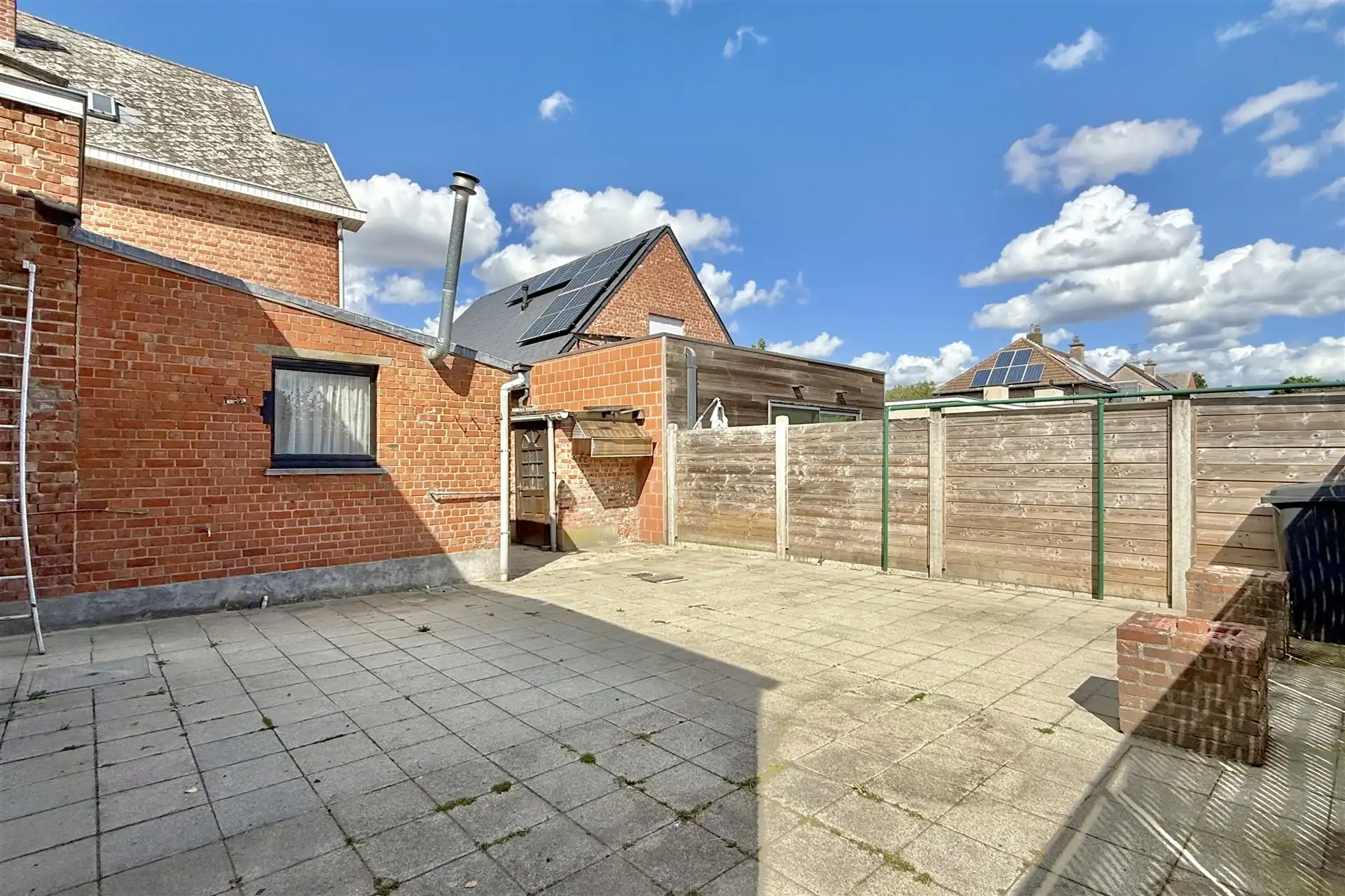 Te renoveren woning in doodlopende straat foto 27