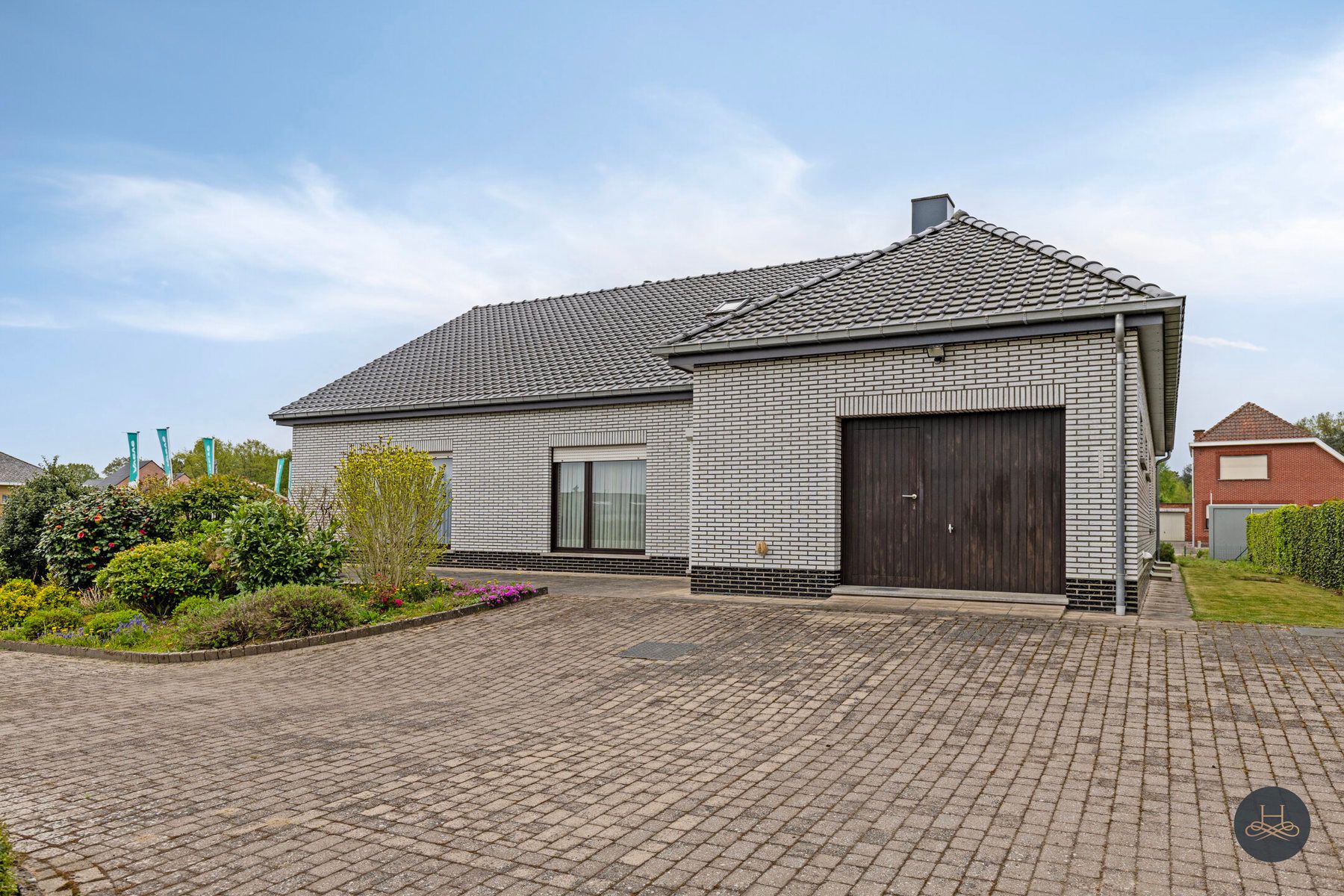Gelijkvloerse woning met grote tuin foto 3