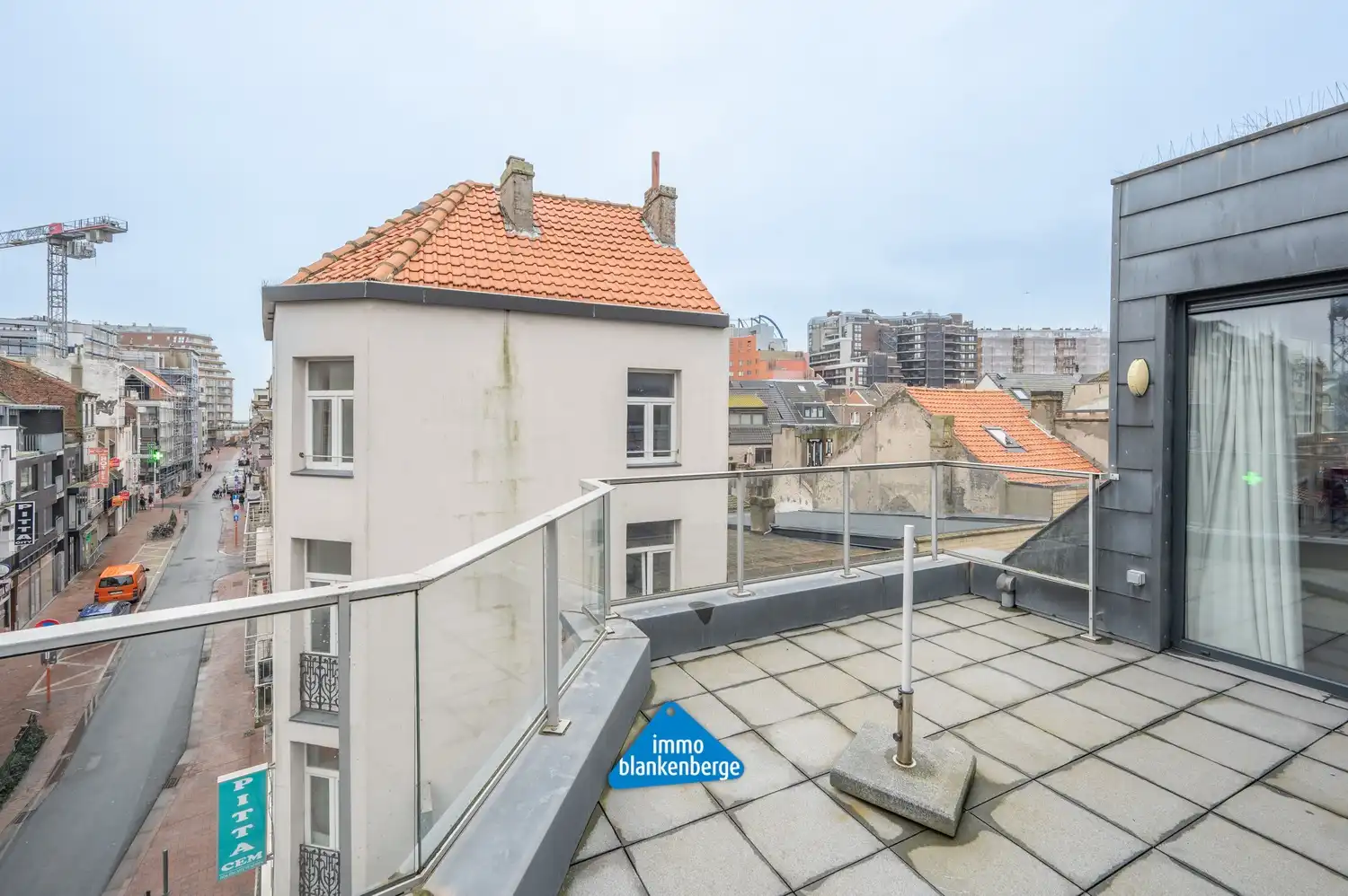 Uniek dakappartement met 3 slaapkamers en 2 badkamers. foto 20