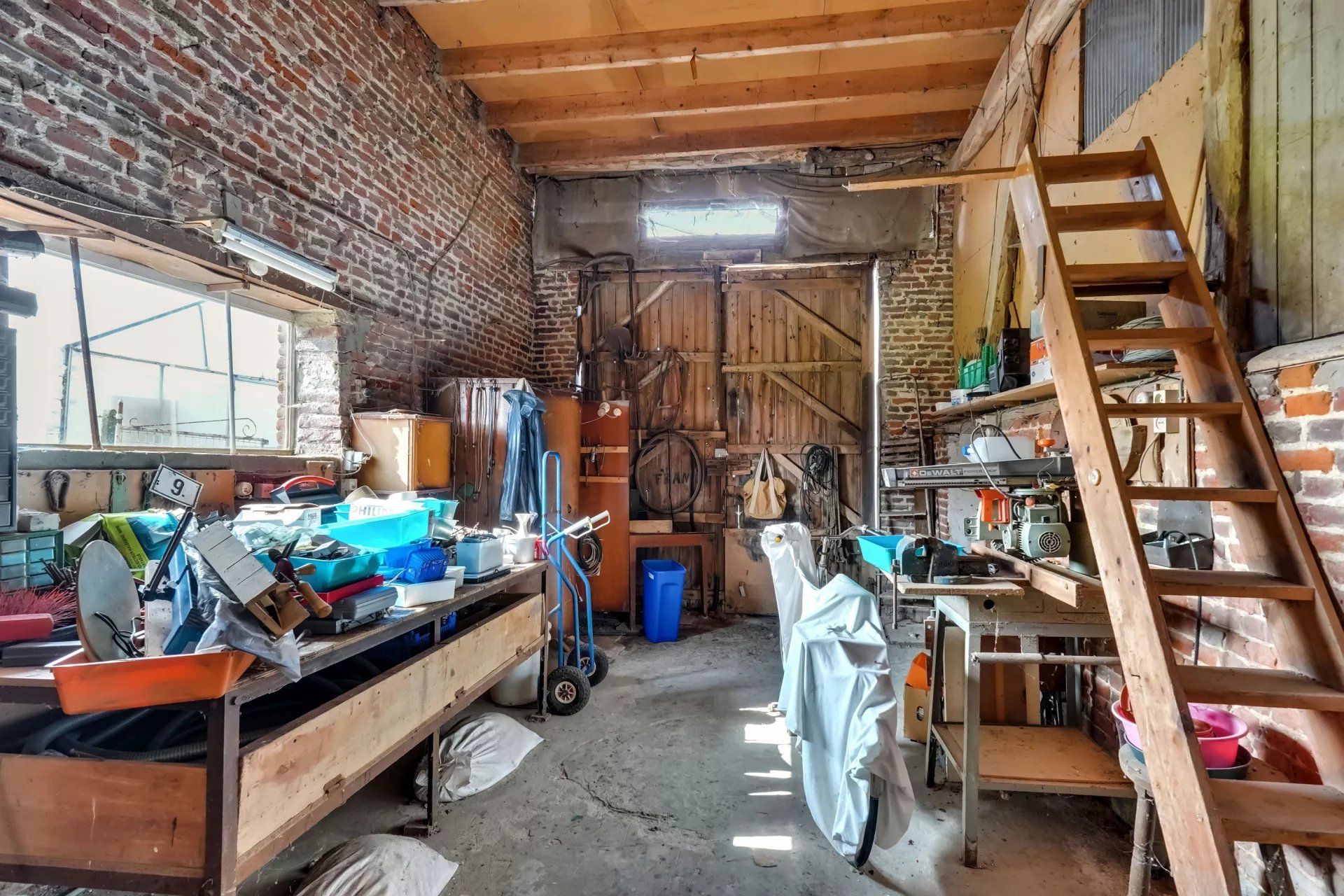 Te renoveren, landelijk gelegen woning/ projectgrond foto 18