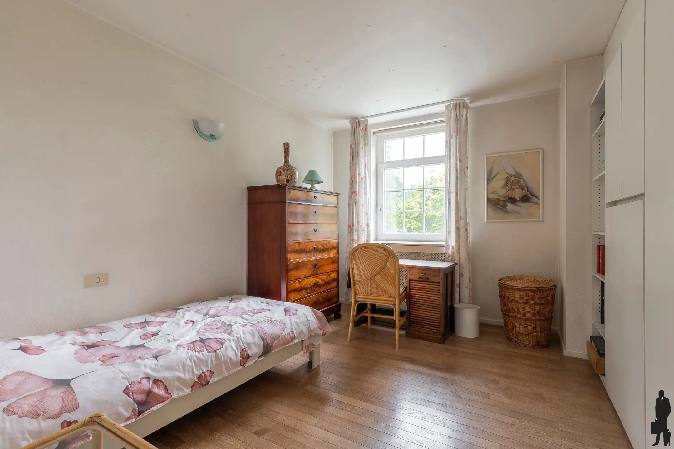 Villa met kantoor en 5 slpk. in groene rand van Turnhout foto 24