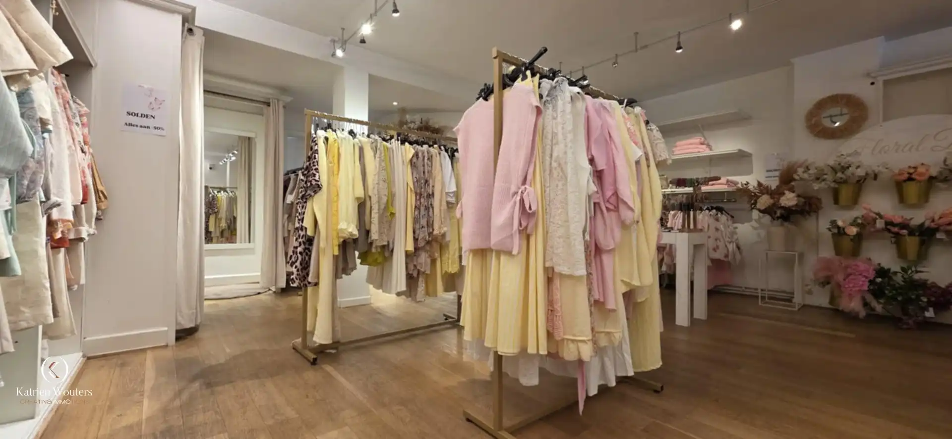 Gunstig gelegen opbrengsteigendom met 4 eenheden foto 6