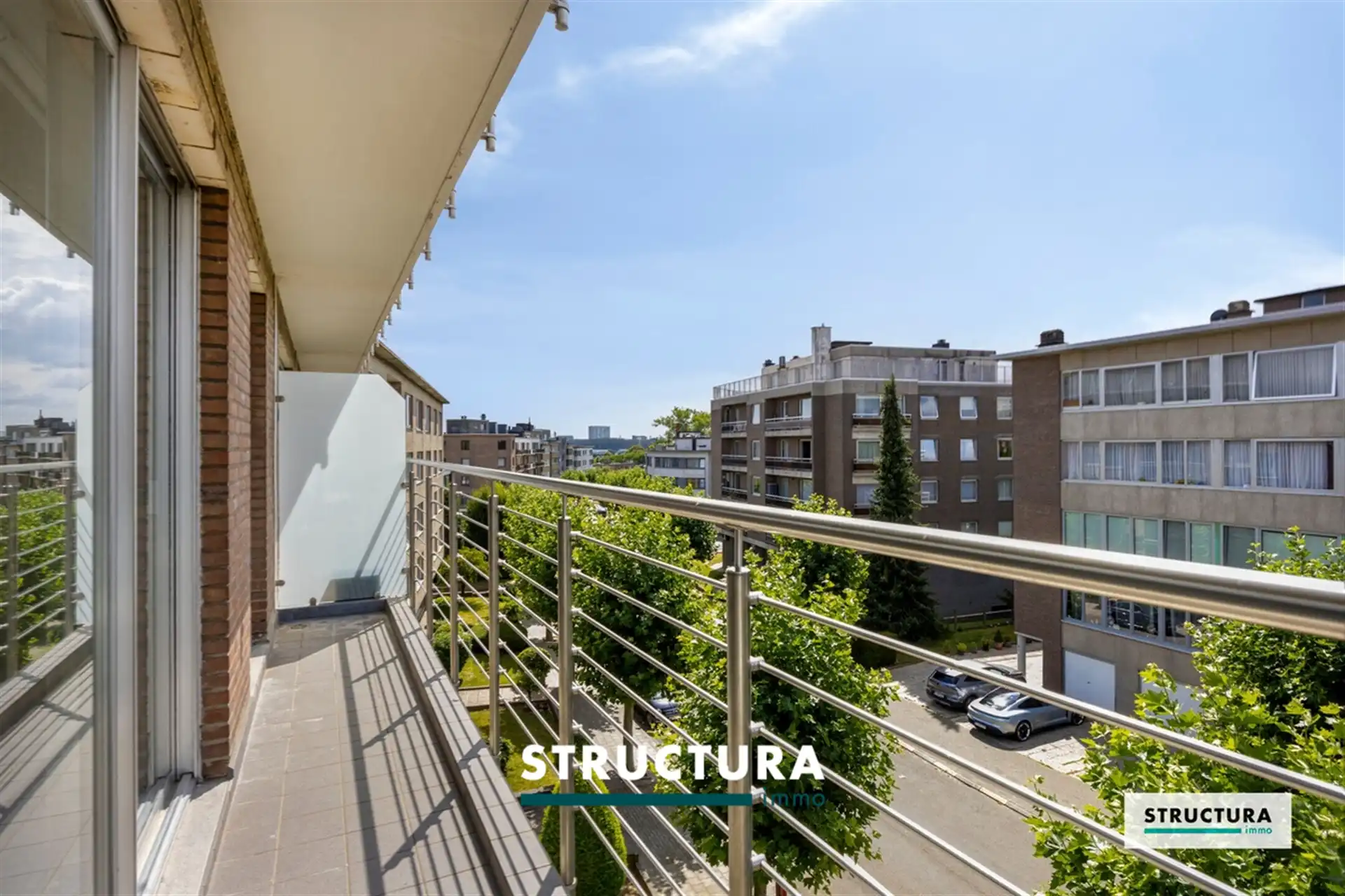 Volledig gerenoveerd appartement nabij het centrum! foto 26