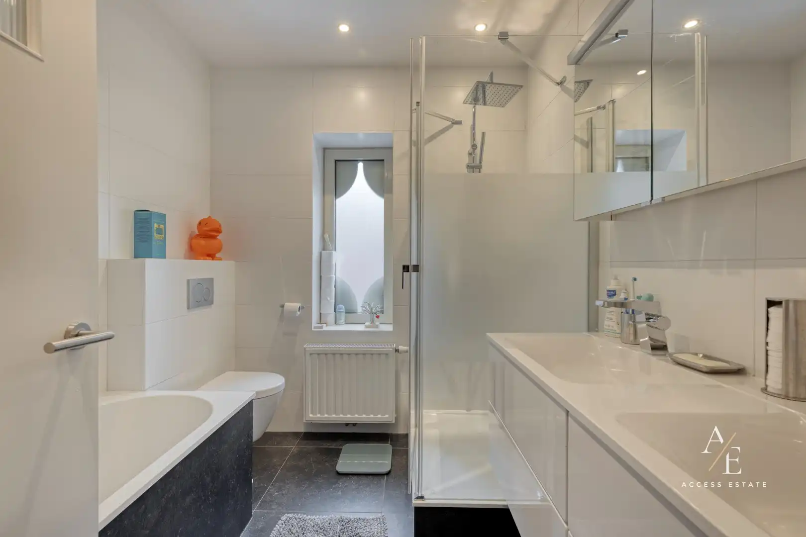 Ruime gezinswoning (327m²) met zonnige, rustige tuin zonder inkijk in Beveren-Leie foto 18