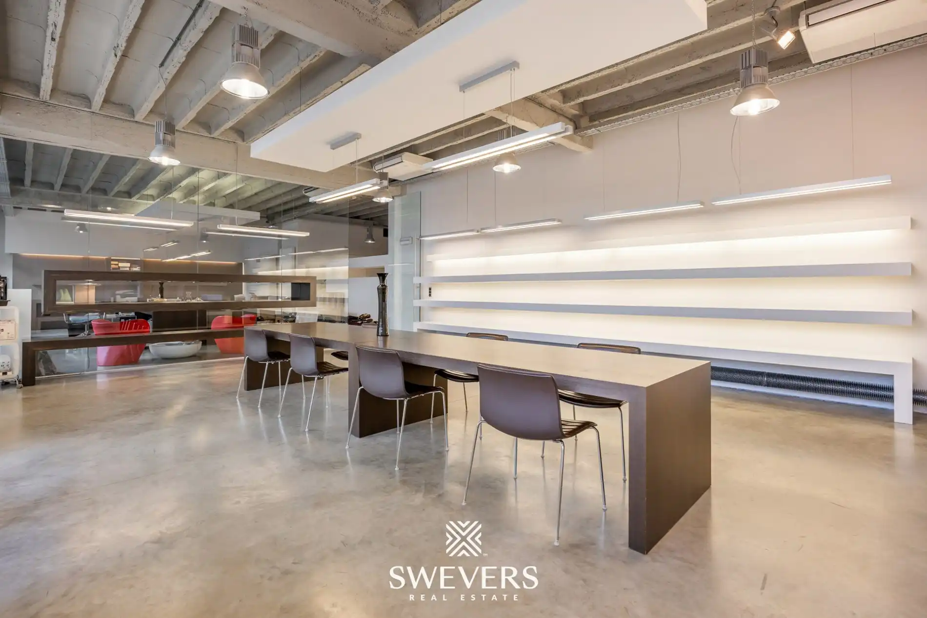 Exclusief handelspand met uitstraling, licht en rendement foto 13