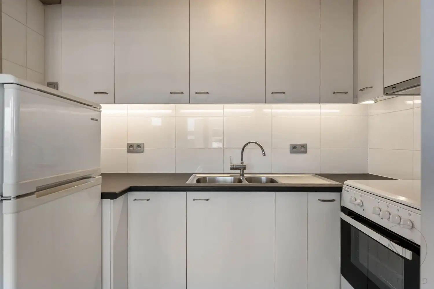 1-slaapkamerappartement in het centrum van Genk! foto 10