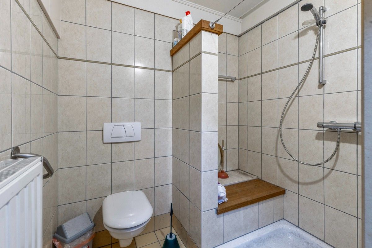 MAGAZIJN/APPARTEMENT/BURELEN en WONING te ASSEBROEK foto 28