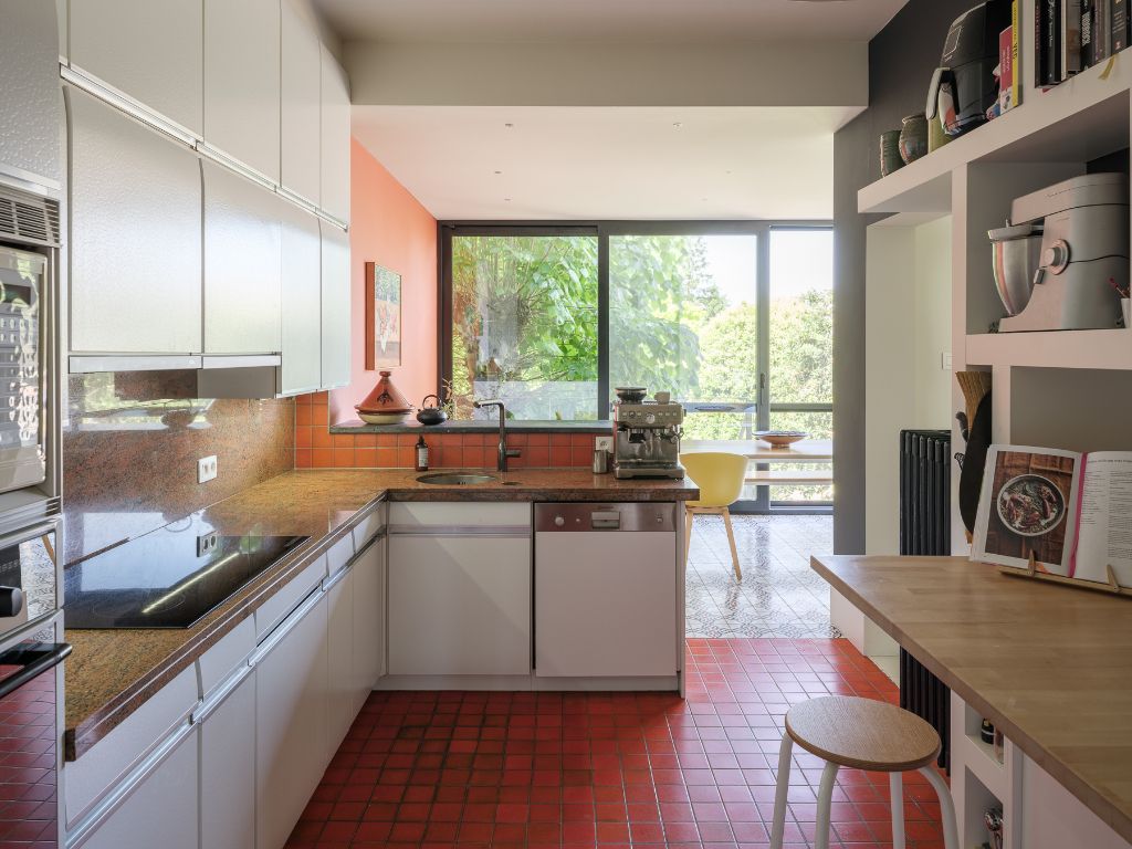 Uitzonderlijke bel-etagewoning met unieke ligging en tuin vlakbij het station Gent-Sint-Pieters foto 9