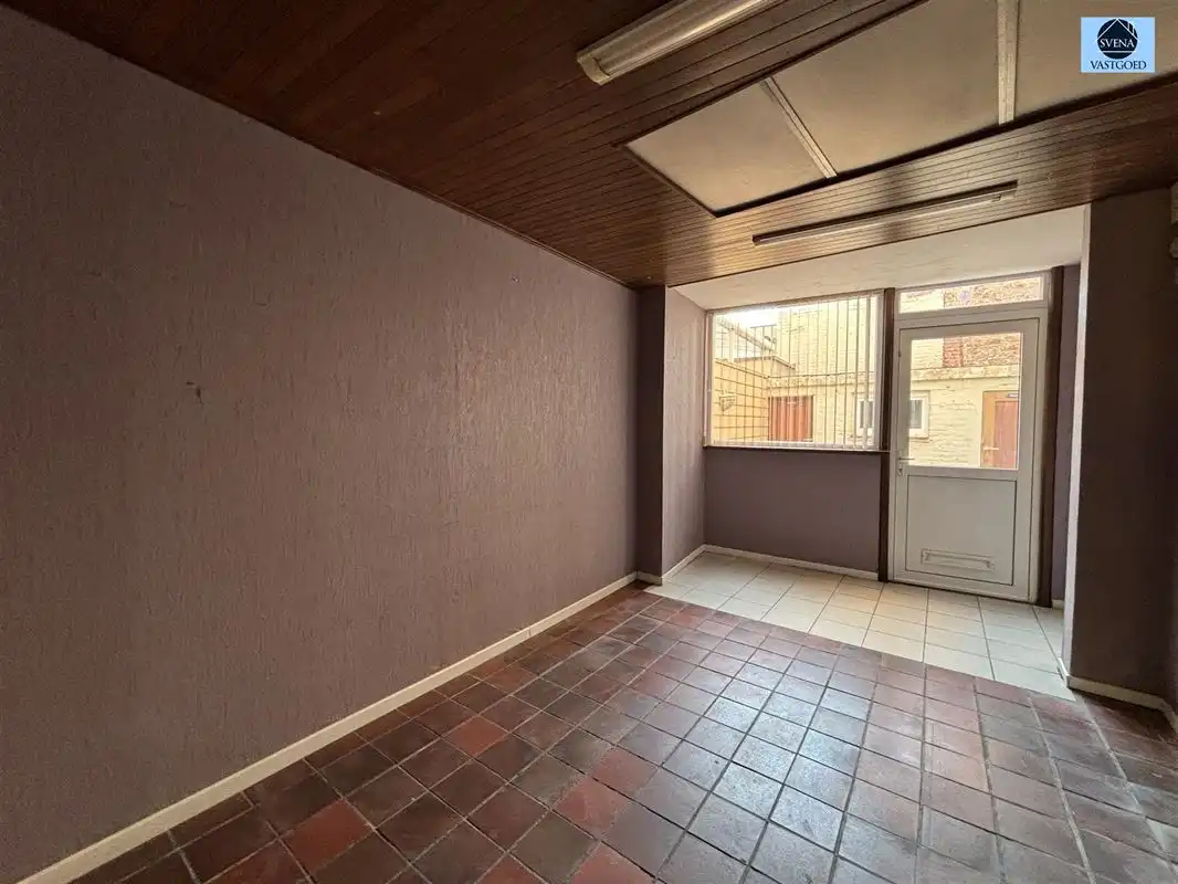 HANDELSZAAK + WOONST IN HET CENTRUM VAN GERAARDSBERGEN foto 4