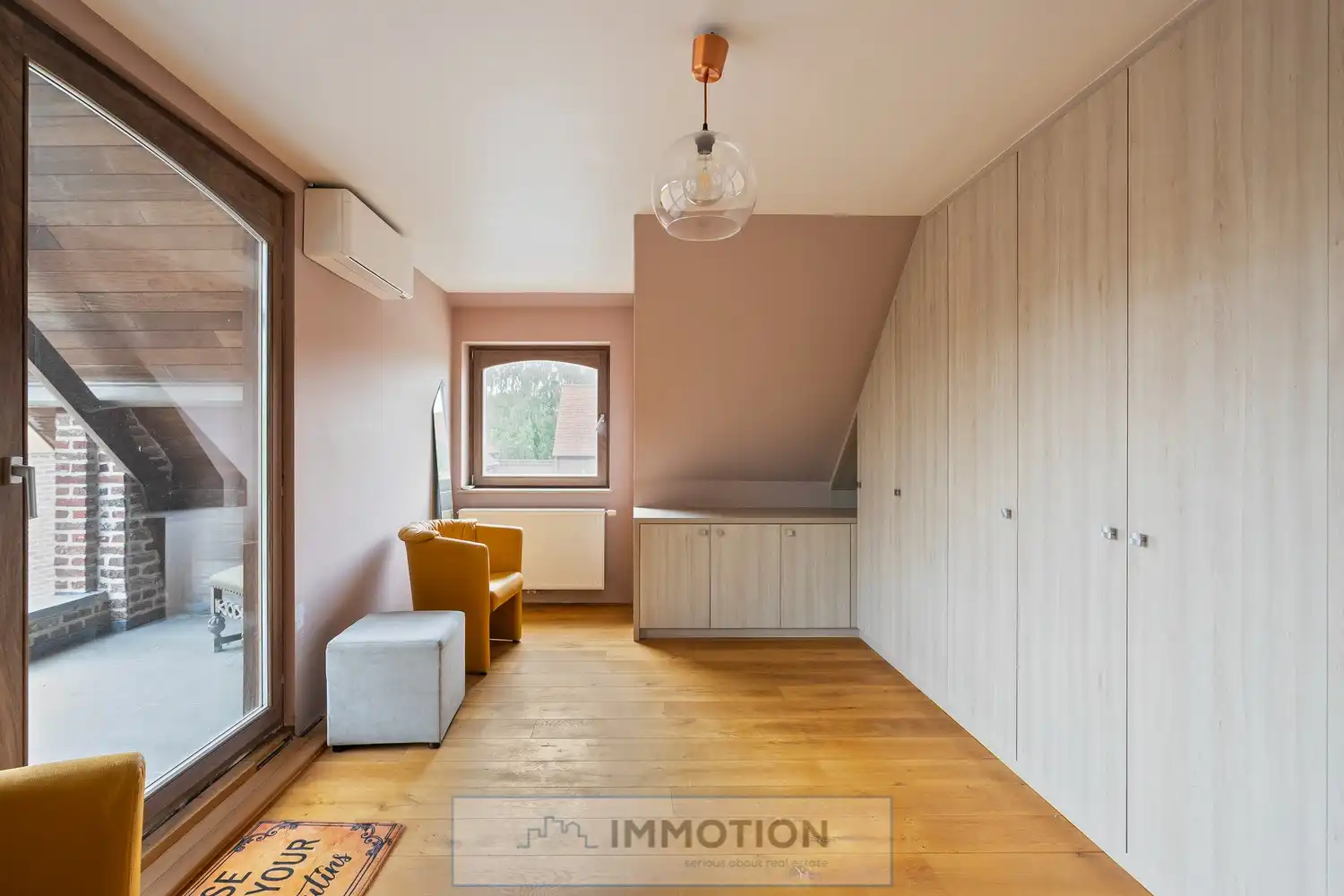 Niké's Hof - Paardenstoeterij met landelijke villa op 3,4 ha foto 15