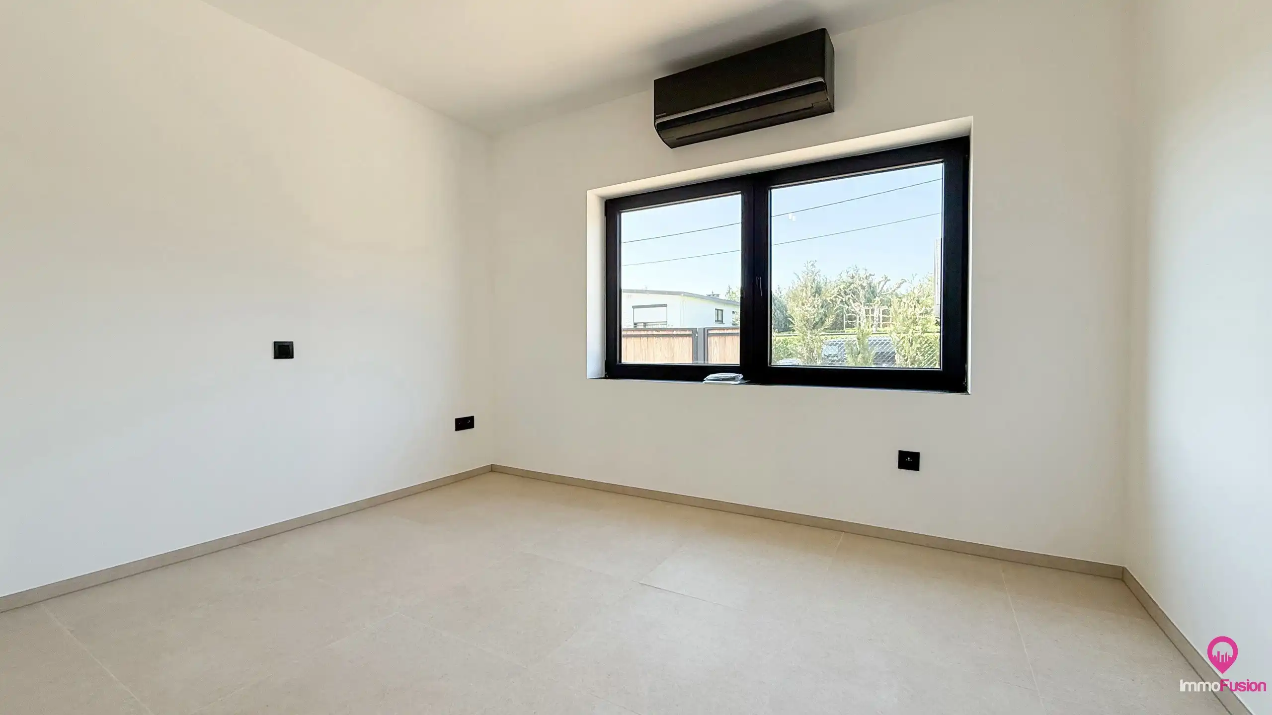 Totaalgerenoveerde, instapklare woning met 3 slpks te Zolder foto 40