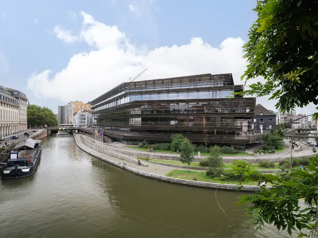 Centrum Gent - Opbrengsteigendom met 4 units op de Kuiperskaai foto 2