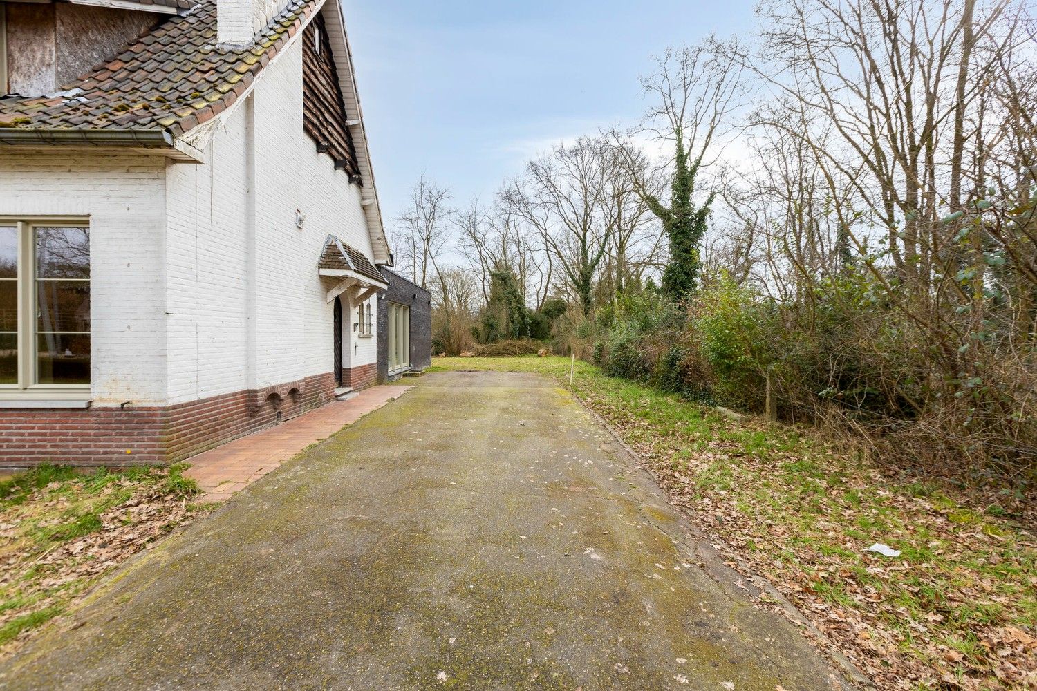 Grotendeels gerenoveerde woning met 5 slaapkamers! foto 47