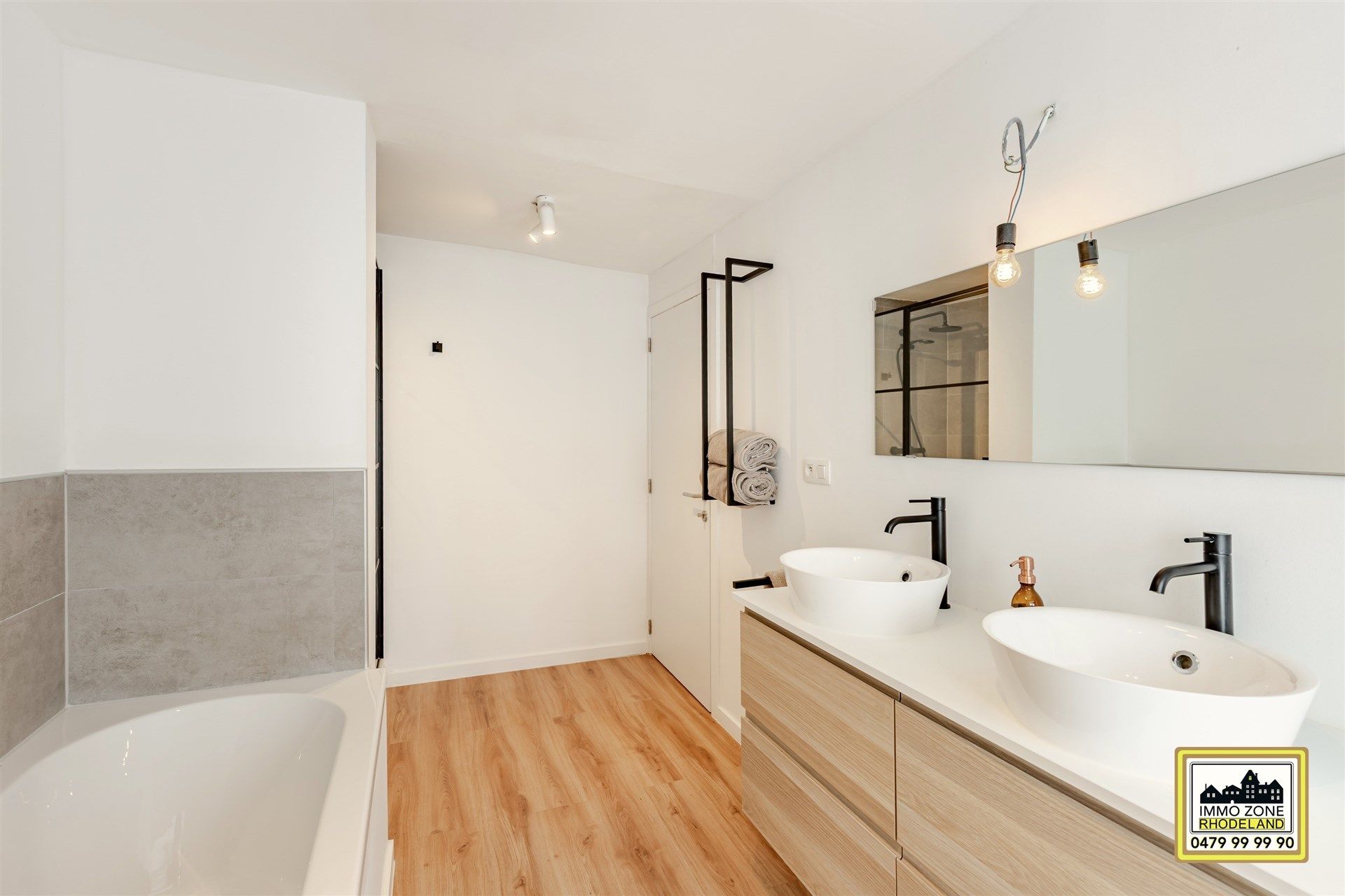 Prachtige woning met 3 slpks, 2 bdks en zonnige tuin foto 15