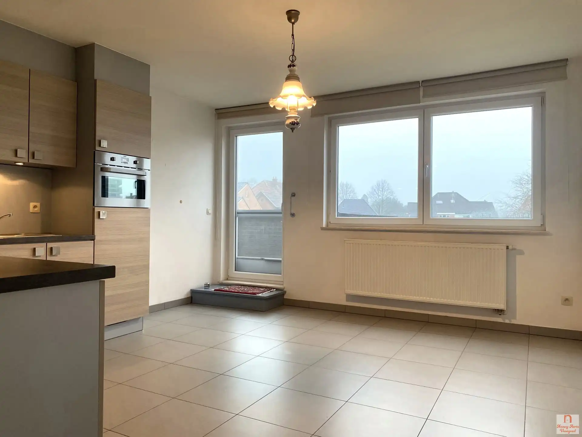Modern appartement met 2 slaapkamers, terras en parking foto 7