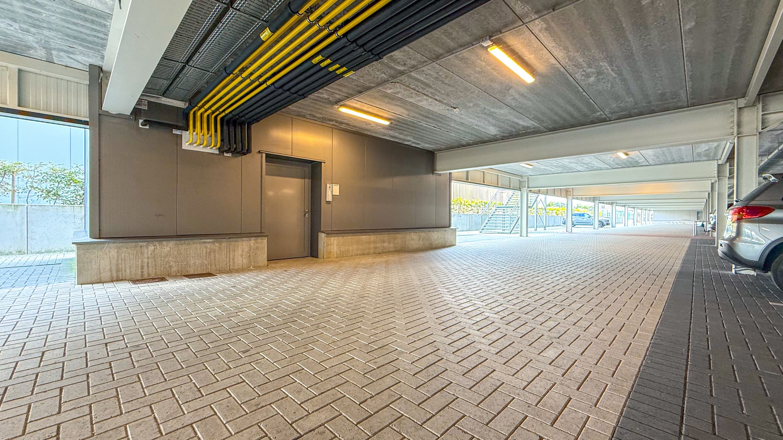 Nieuwbouwappartement met 2 slpks terras en parking aan 2% RR foto 33