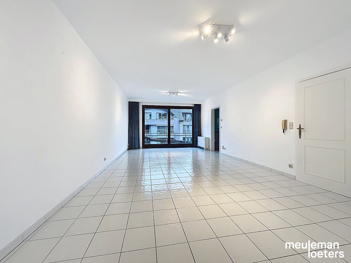 luchtig appartement met garage foto 3