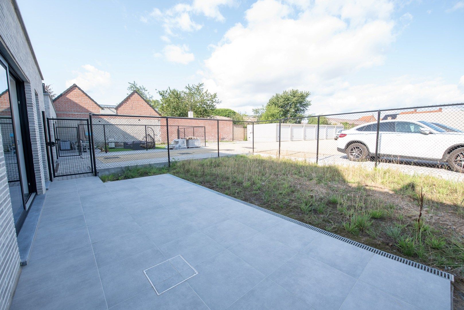 Ruim gelijkvloers nieuwbouwappartement met garage TE HUUR in Waregem! foto 17