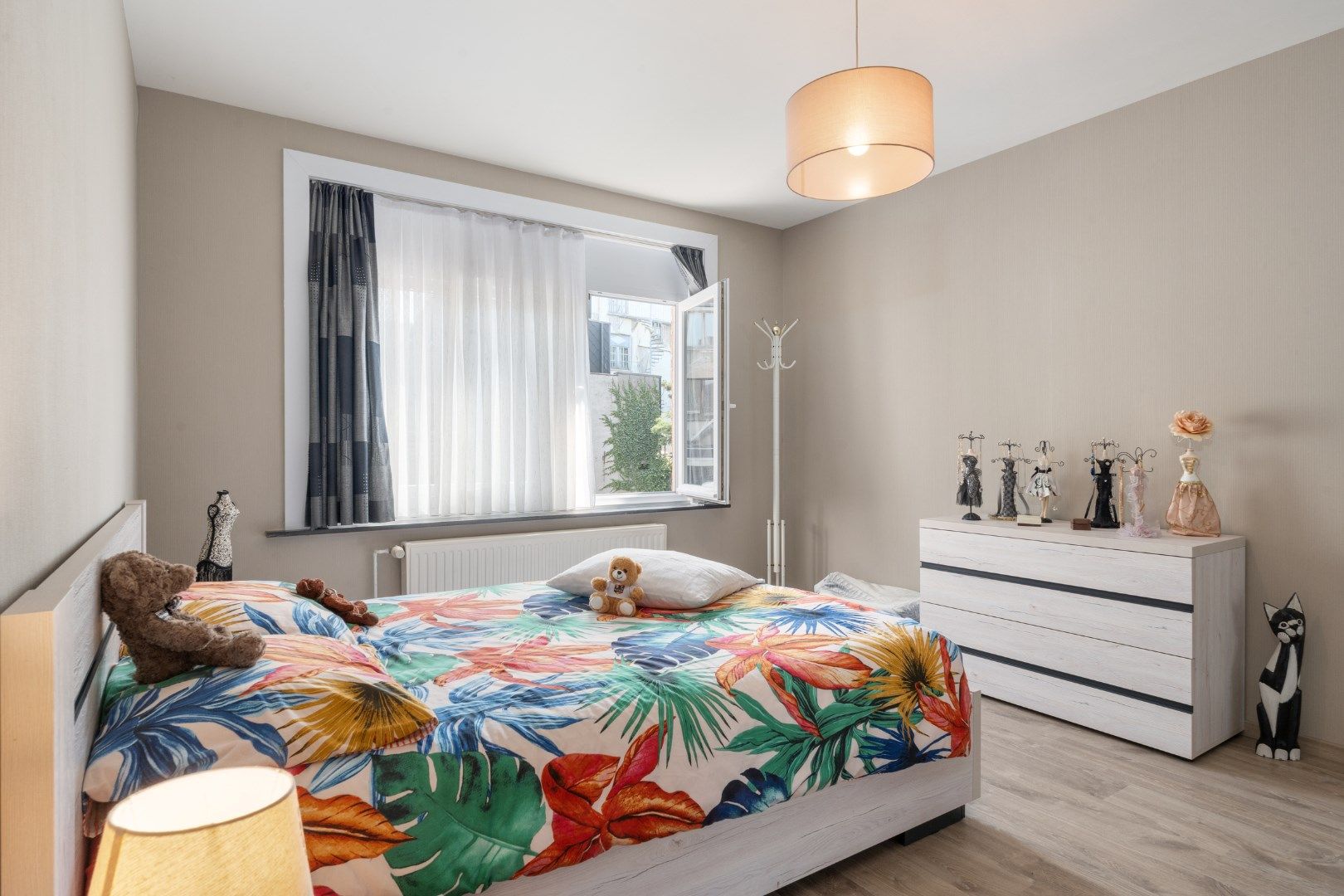 OP TE FRISSEN APPARTEMENT MET 2 SLAAPKAMERS IN MARIAKERKE foto 11