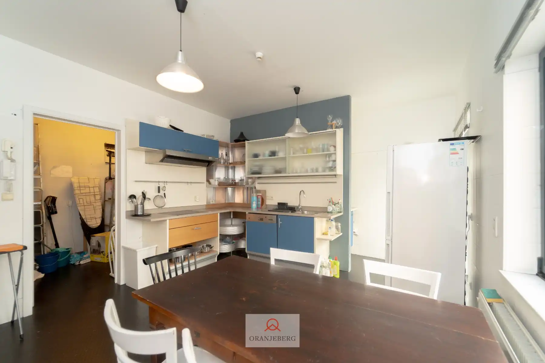 Ruim 2 slpk appartement vlakbij Sint-Baafsplein hartje Gent foto 7