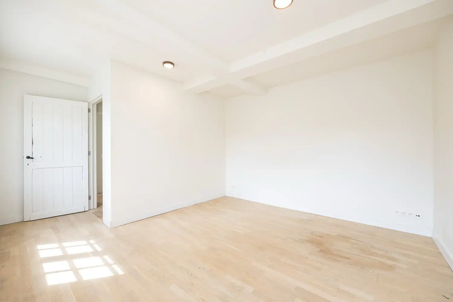 Karaktervolle pastorijwoning in een uniek, privatief woondomein met weelderige parktuin foto 17