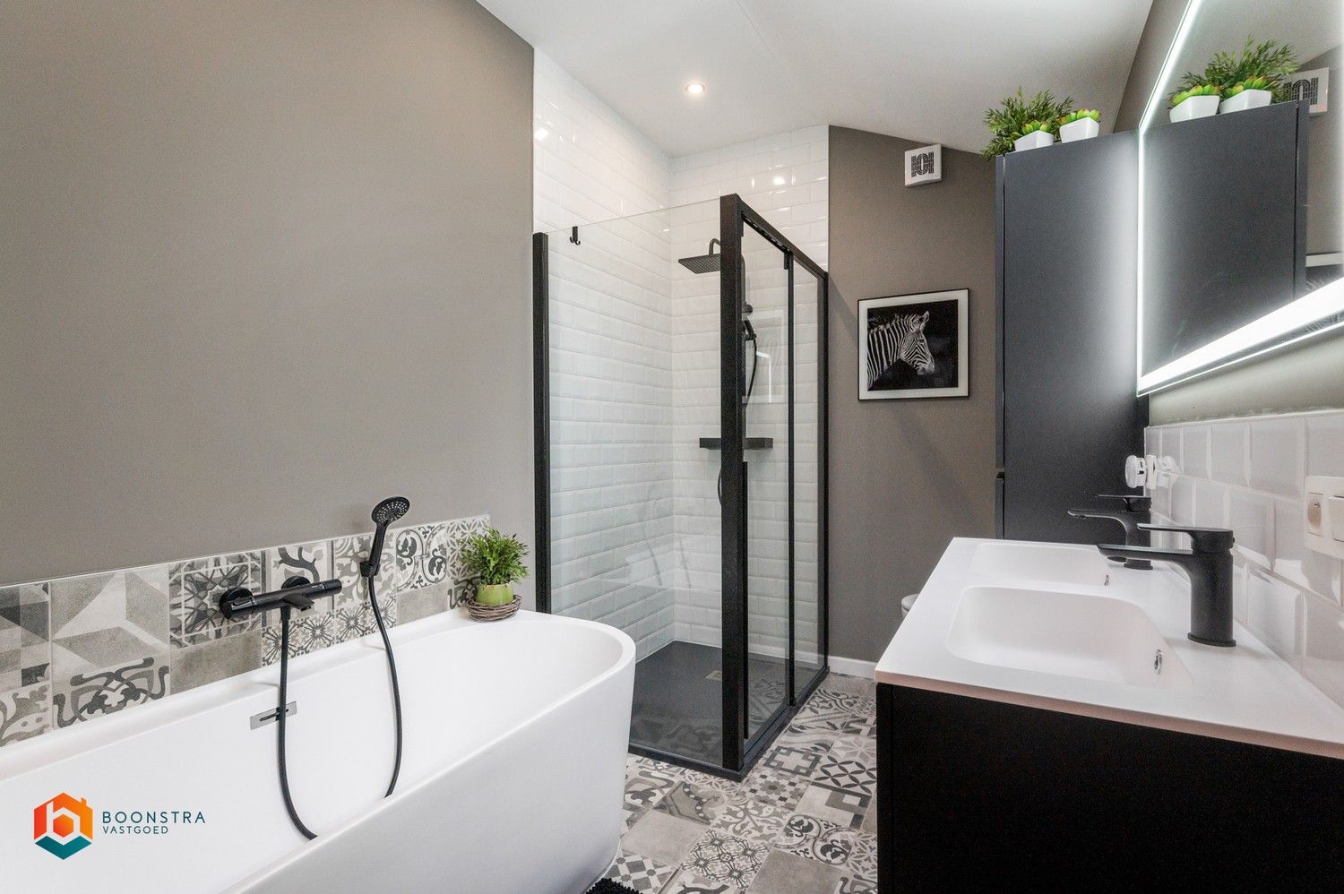 Gerenoveerde woning met 3 slaapkamers foto 13