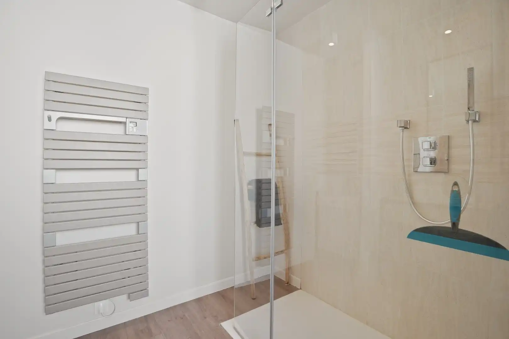 Recent gerenoveerde vakantiewoning (type bungalow) met 2 slaapkamers te Koksijde.  foto 9
