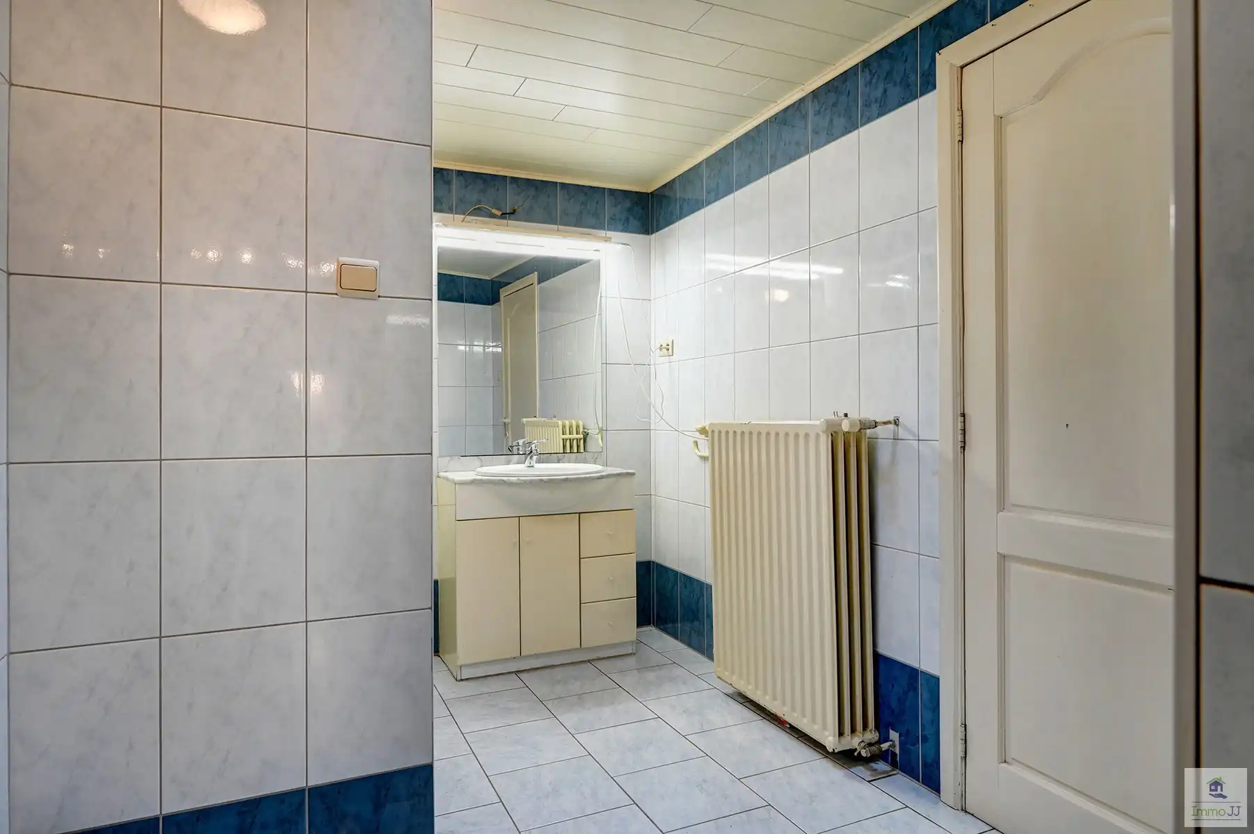 Te renoveren tweegezinswoning foto 10