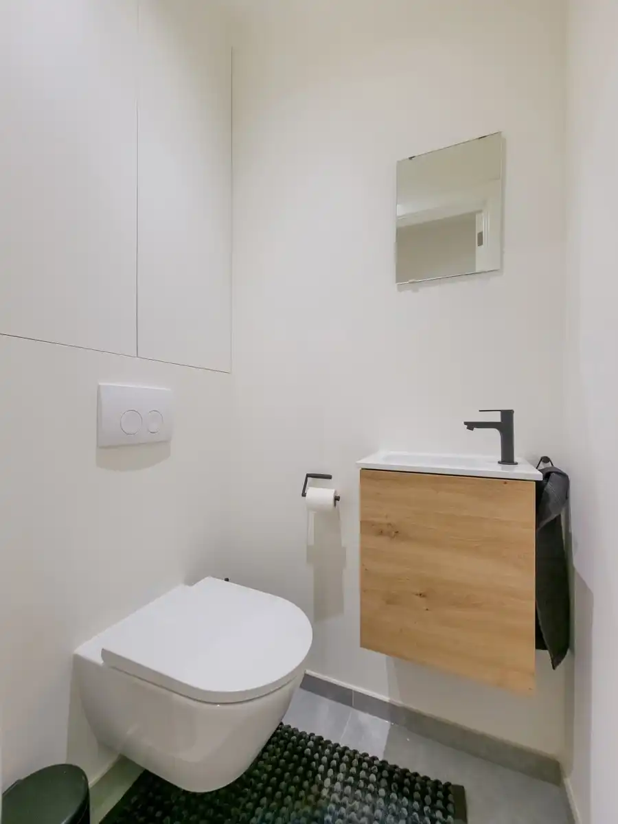 Gemeubelde studio met mooi terrras (Nieuw Zuid) foto 13