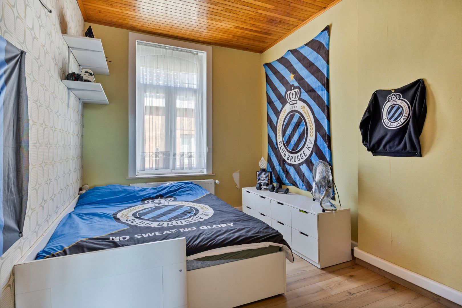 Verrassend ruime instapklare woning met 6 slaapkamers en zonnige tuin – hartje Meerbeke foto 28