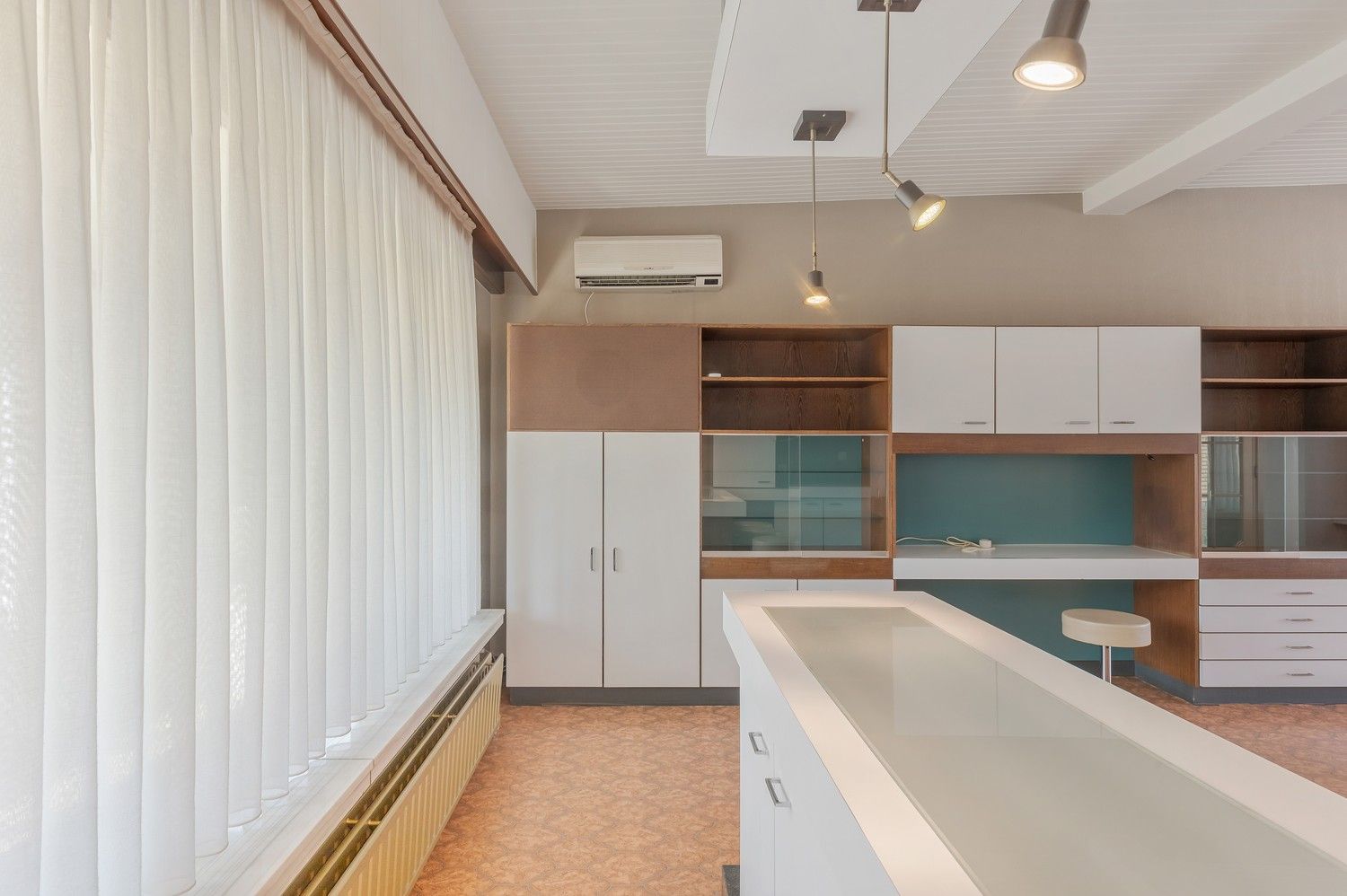 Te renoveren woning  – rust en groen uitzicht gegarandeerd foto 14